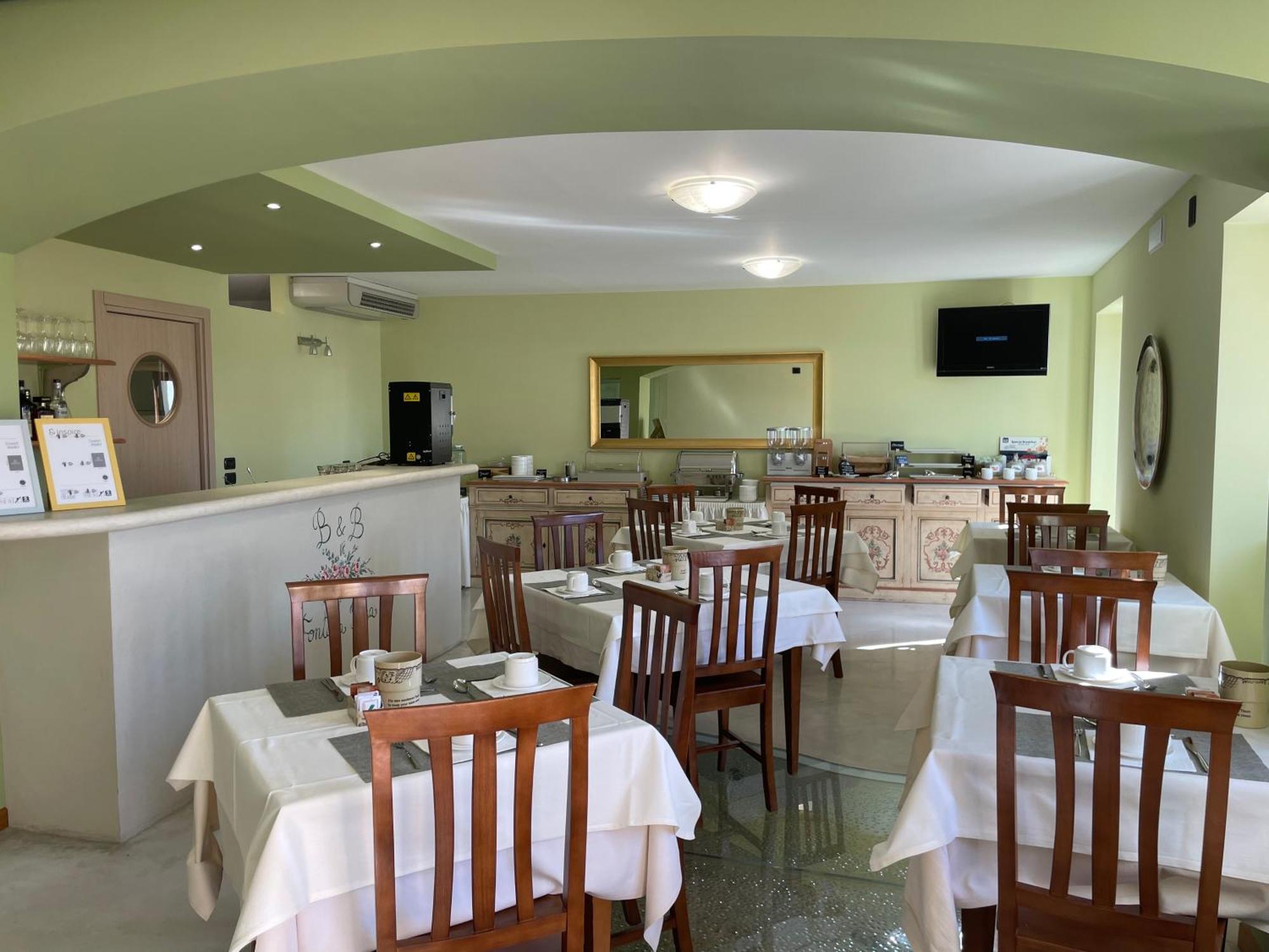 קאפרינו ורונזה Relais Fontana Rosa B&B Wellness מראה חיצוני תמונה
