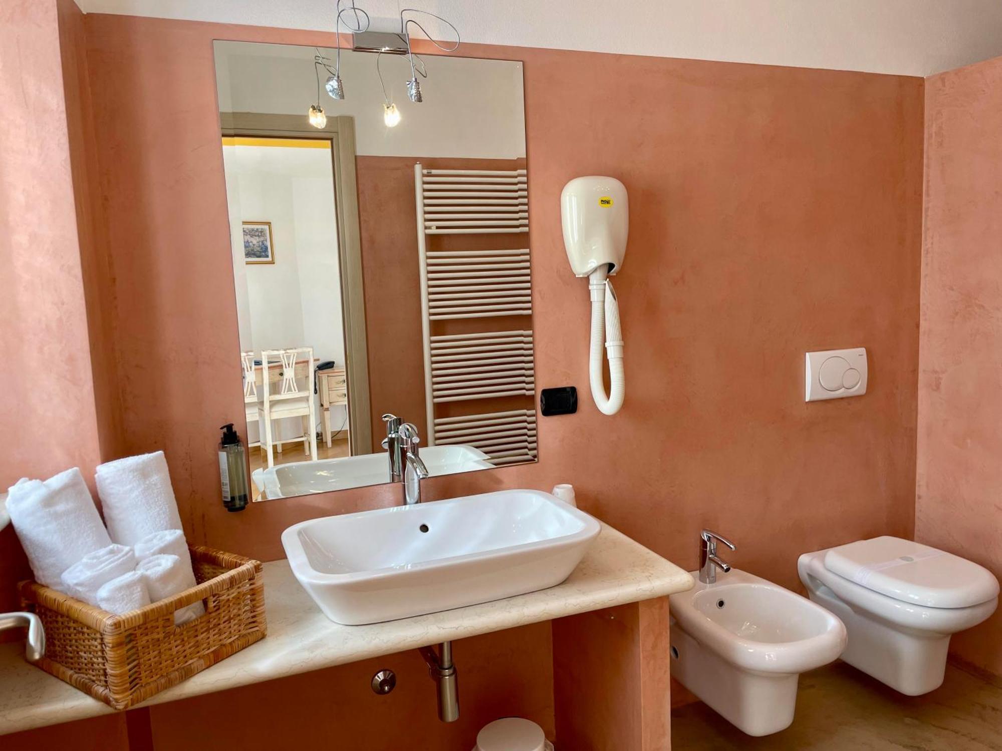 קאפרינו ורונזה Relais Fontana Rosa B&B Wellness מראה חיצוני תמונה